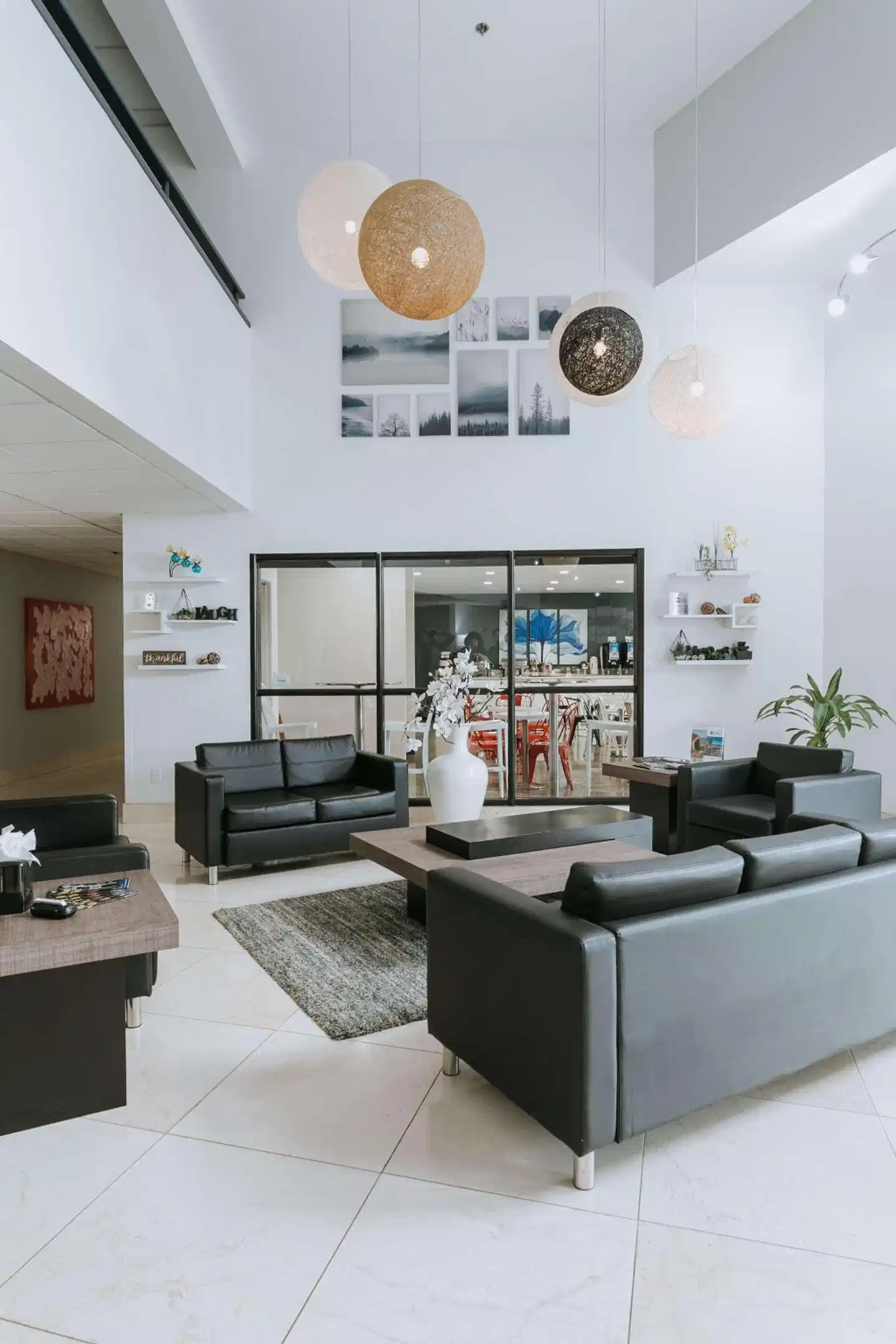 Best Western Inn at the Meadows Lobby