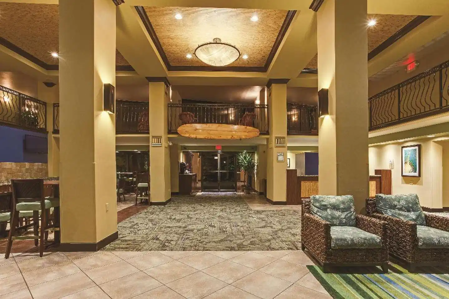 La Quinta Inn & Suites Cocoa Beach Oceanfront Lobby