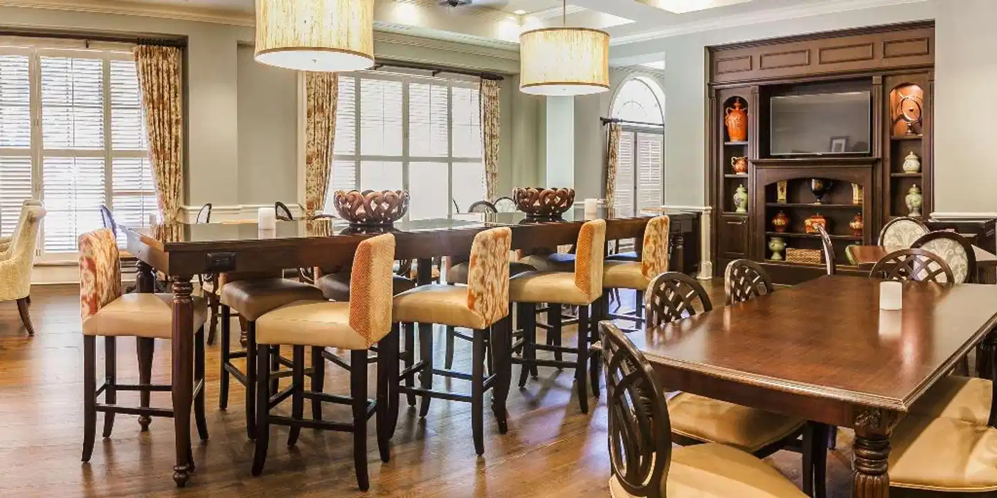 Hampton Inn & Suites Savannah Historic District Bar