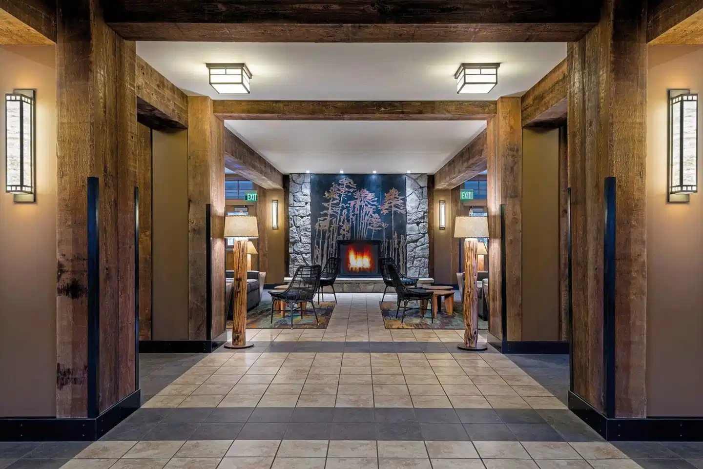 Canyon Lodge & Cabins Lobby
