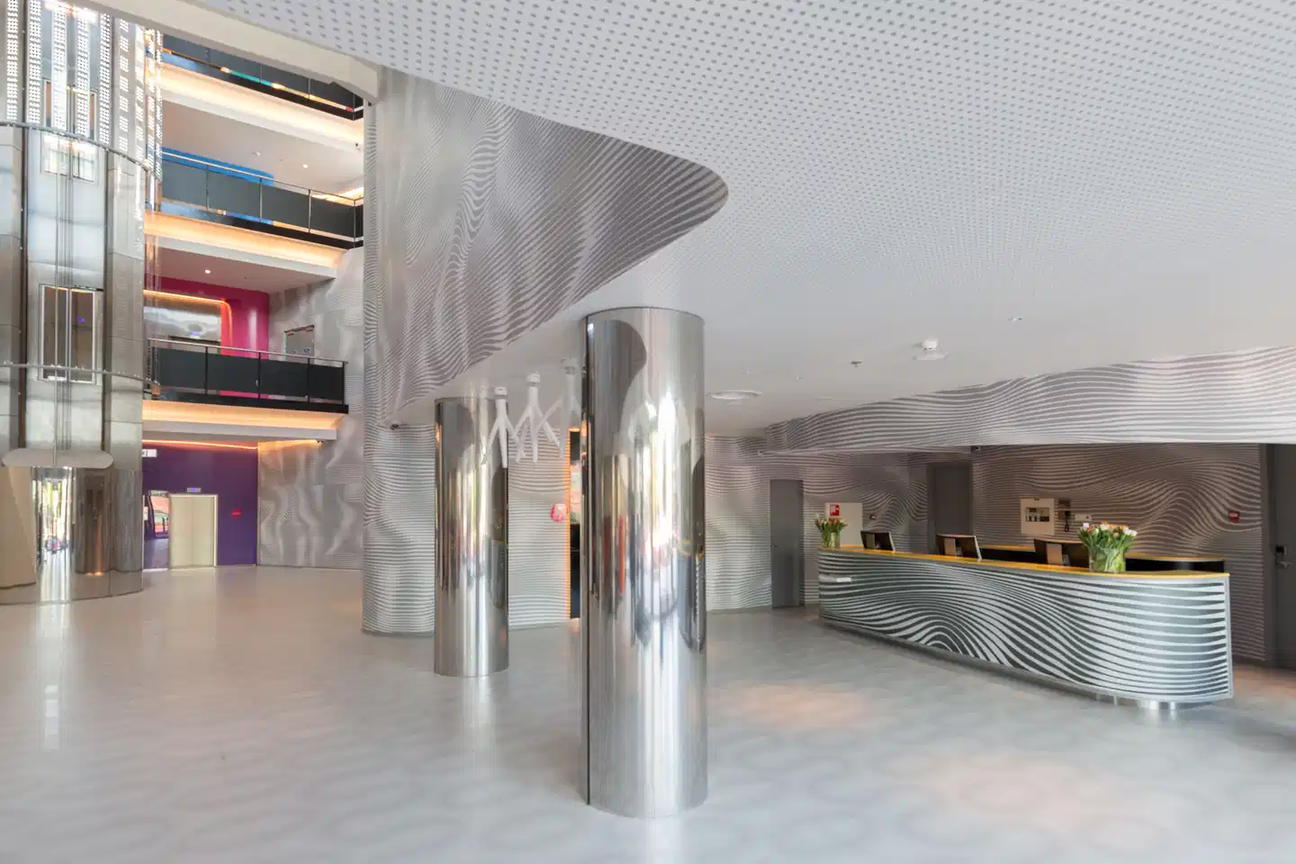 Park Inn by Radisson Amsterdam City West Lobby