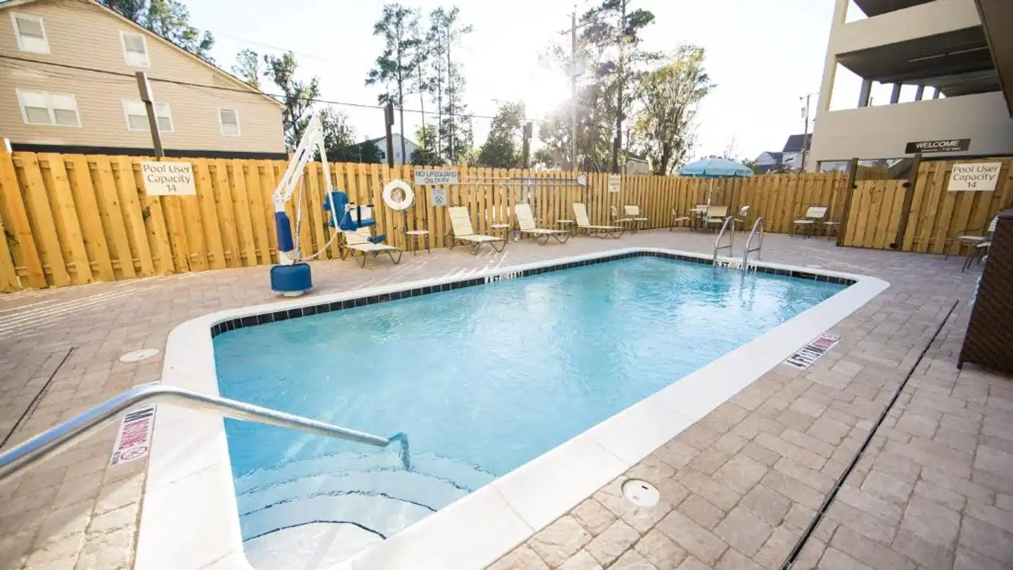Fairfield Inn & Suites by Marriott Savannah Midtown Pool