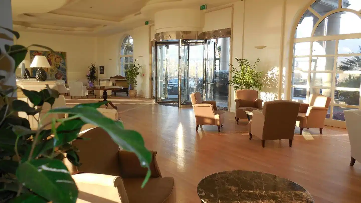 Hotel Marechiaro Lobby