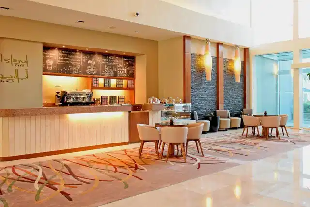 Yas Plaza Marina Bar