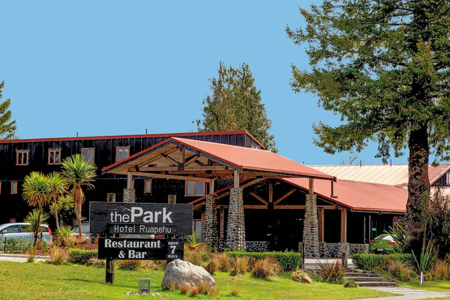 The Park Hotel Ruapehu Aussenansicht