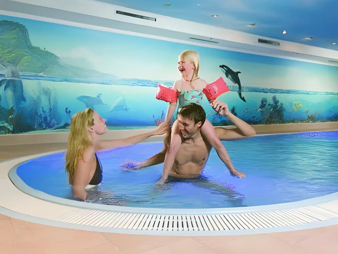 Familien- & Kinderhotel Kaiserhof Hallenbad