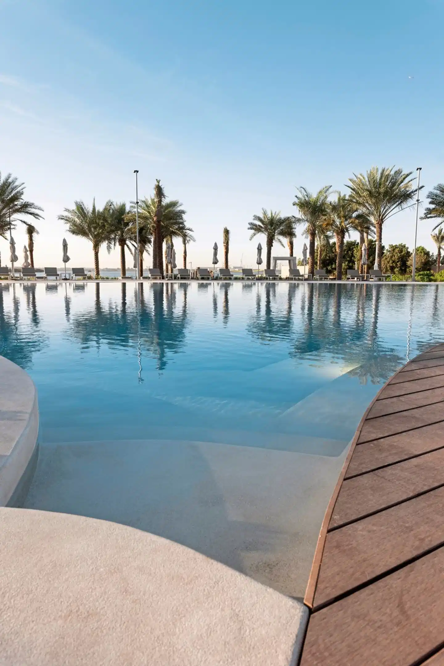 Erth Abu Dhabi Pool