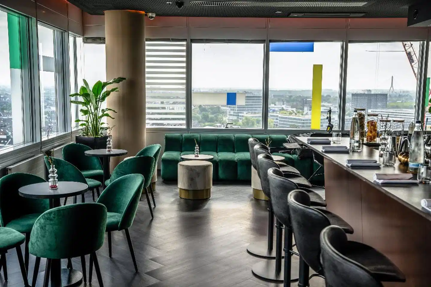 INNSIDE Düsseldorf Hafen Bar