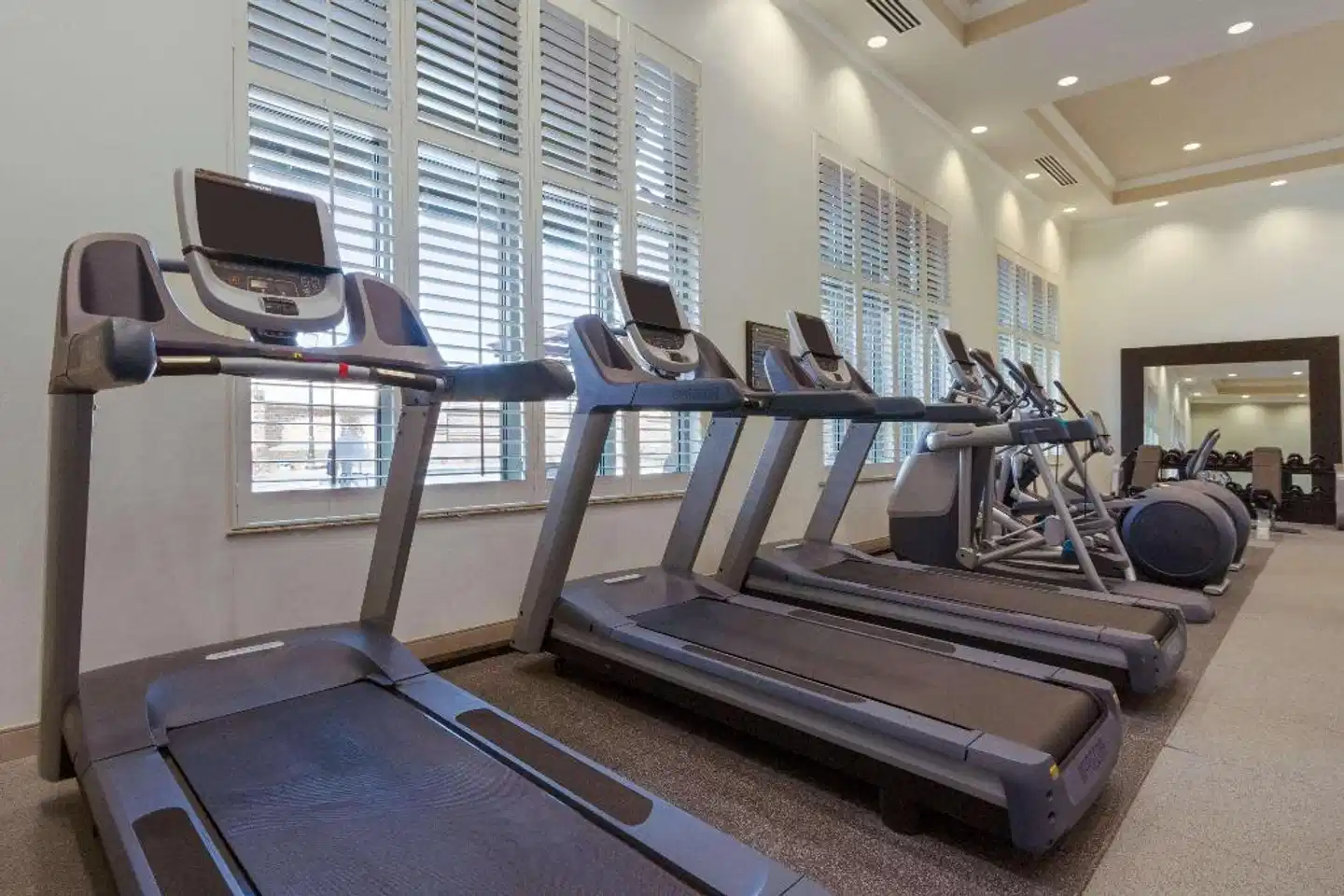 Embassy Suites by Hilton Savannah Historic District Sport und Entertainment