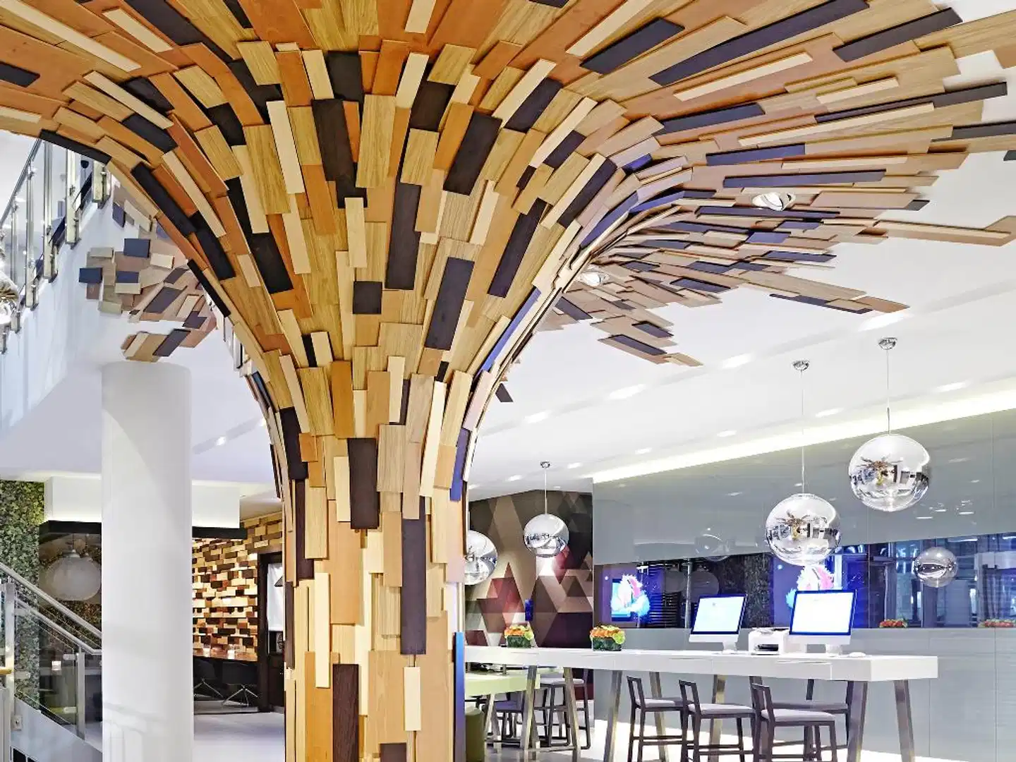 Novotel London Brentford Lobby