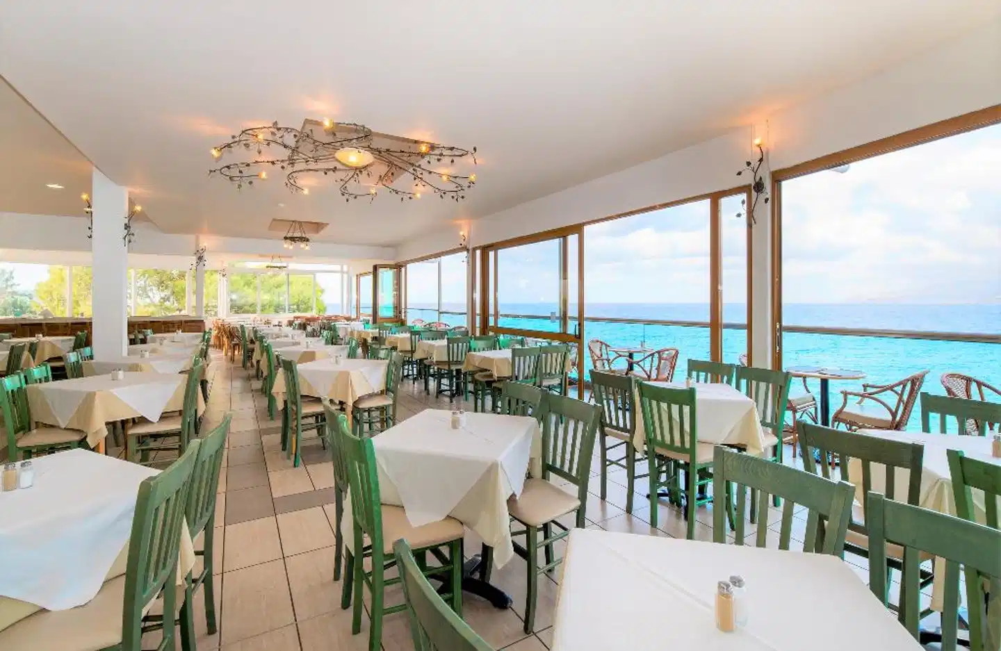 Horizon Beach Hotel Restaurant