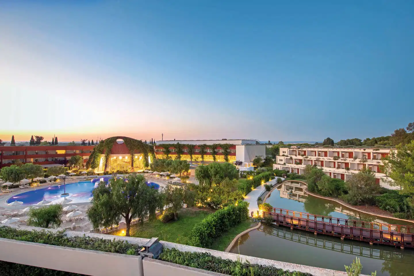 Calane Village Aussenansicht