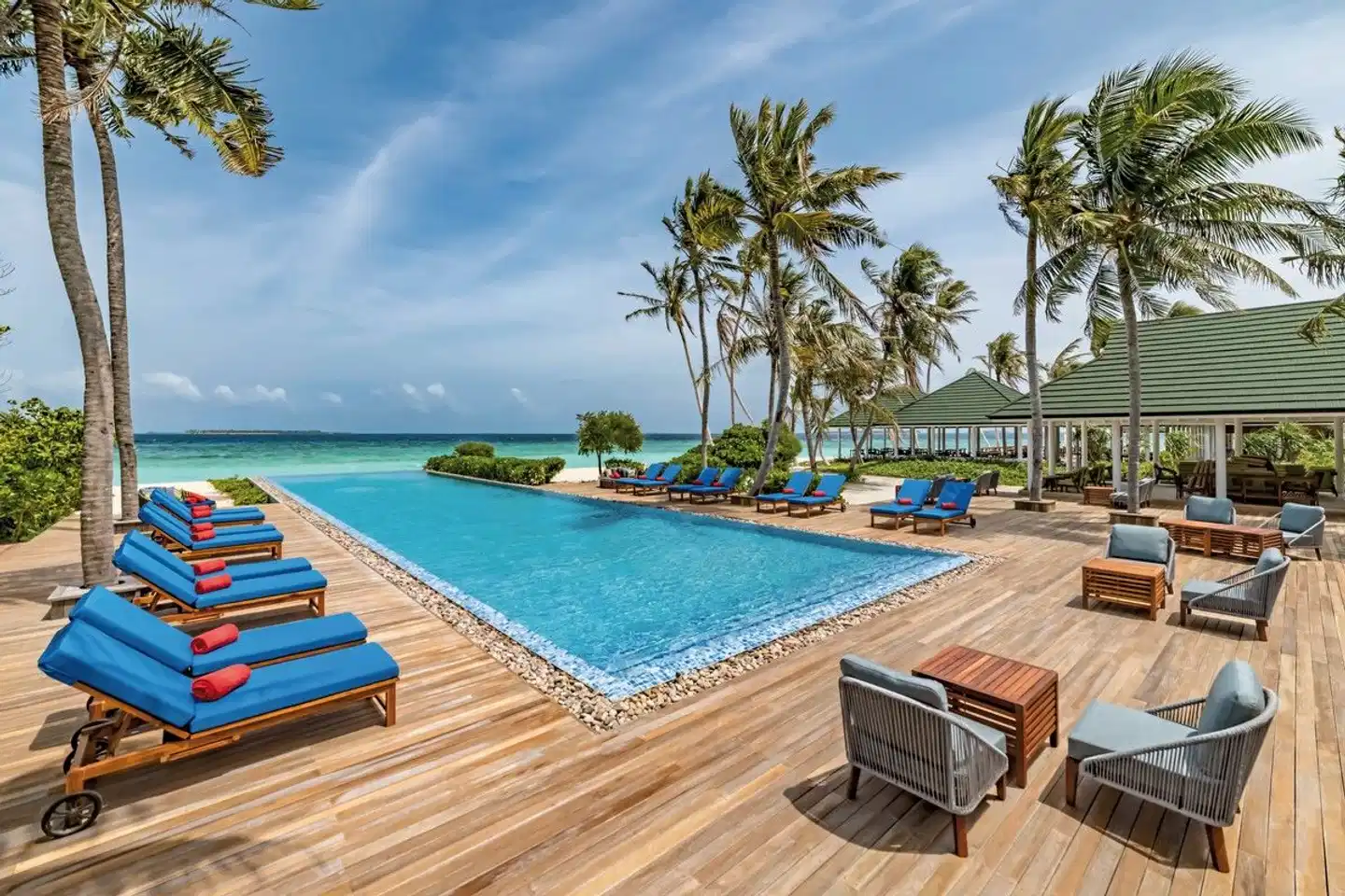 Siyam World Maldives Pool