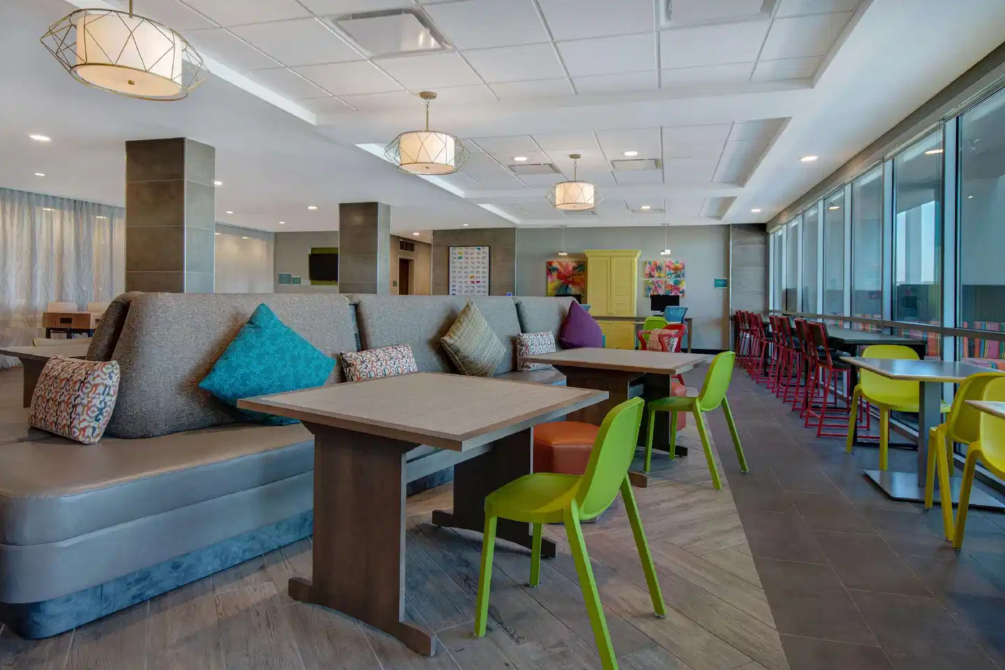 Home2 Suites by Hilton Garden Grove Lobby