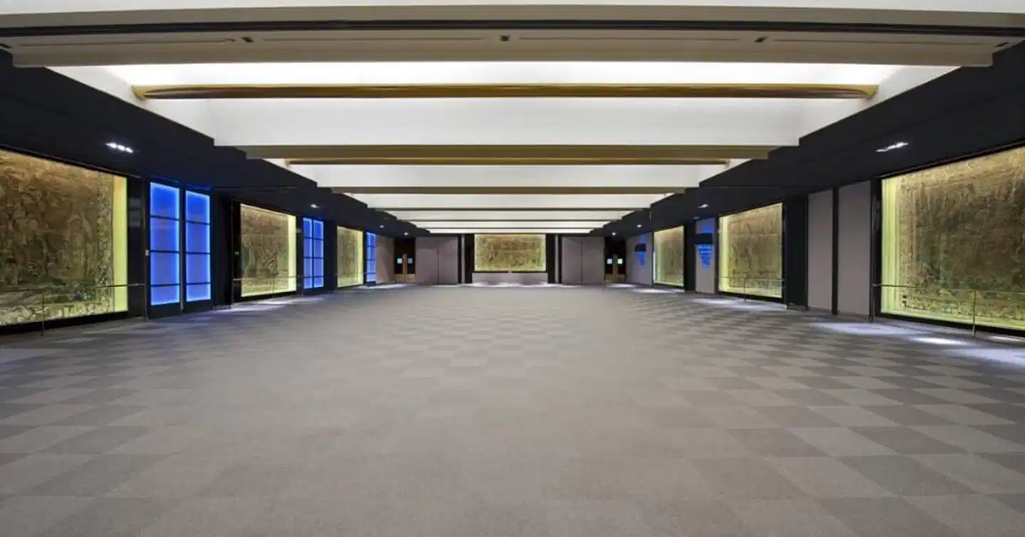 Meliá Castilla Lobby