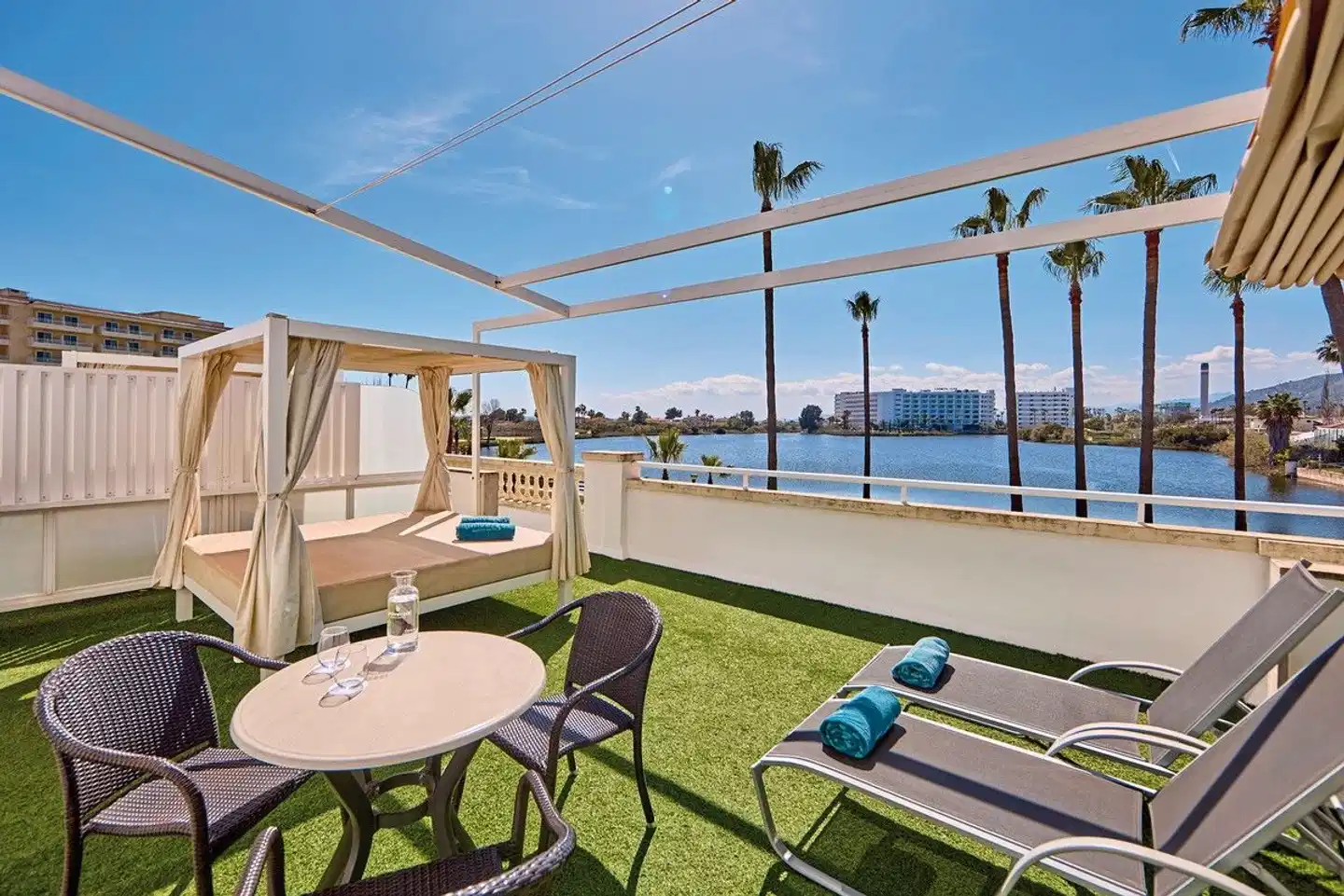 Universal Aparthotel Elisa Terrasse