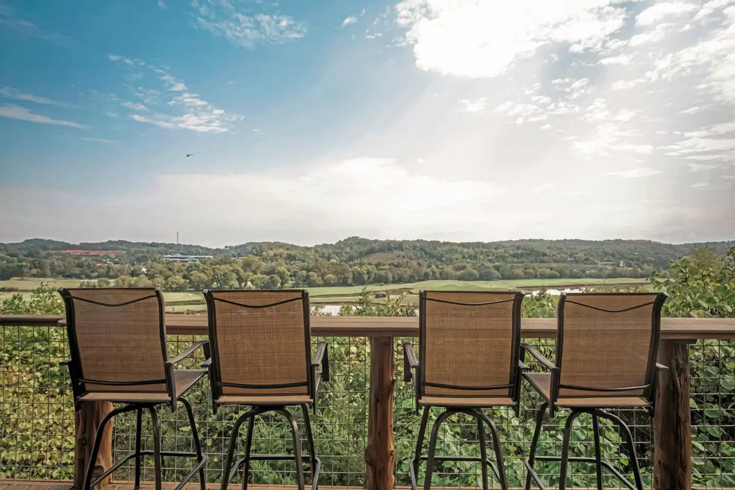 Sanctuary Treehouse Resort Terrasse