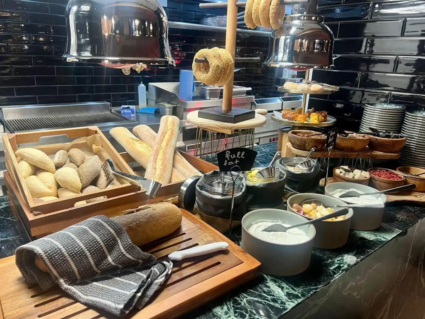 Anise Aluma Athens, Tapestry Collection by Hilton Restaurant