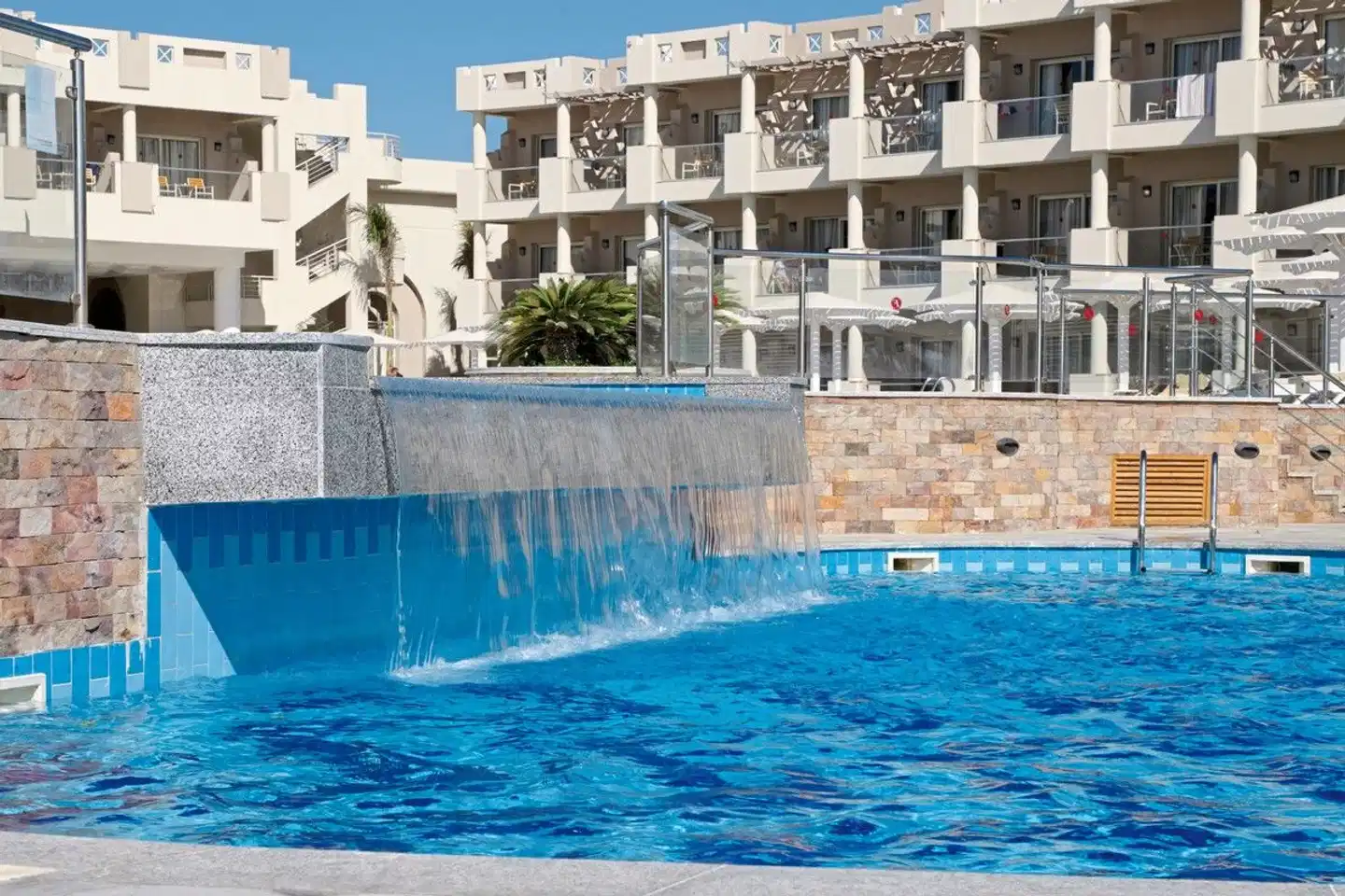 Sirena Beach Resort & Spa Pool