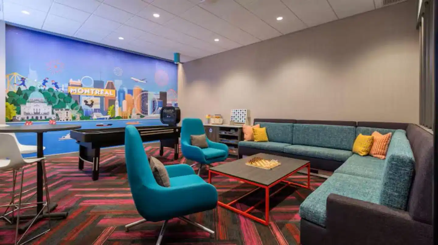 Tru By Hilton Montreal Centre-Ville Bar