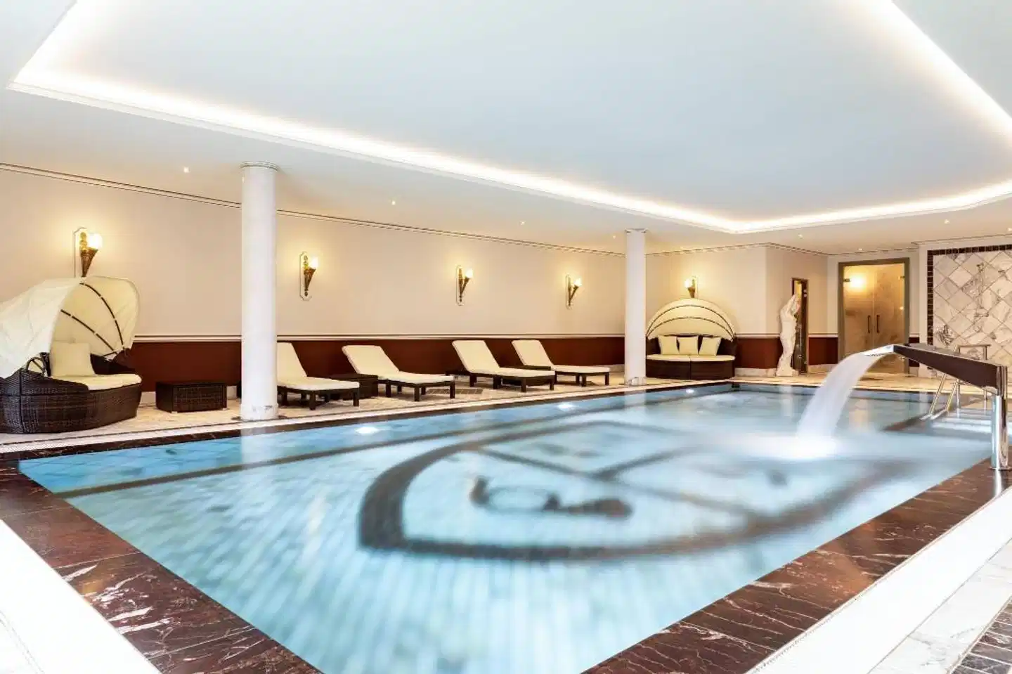 Schloss Lieser, Autograph Collection Hallenbad