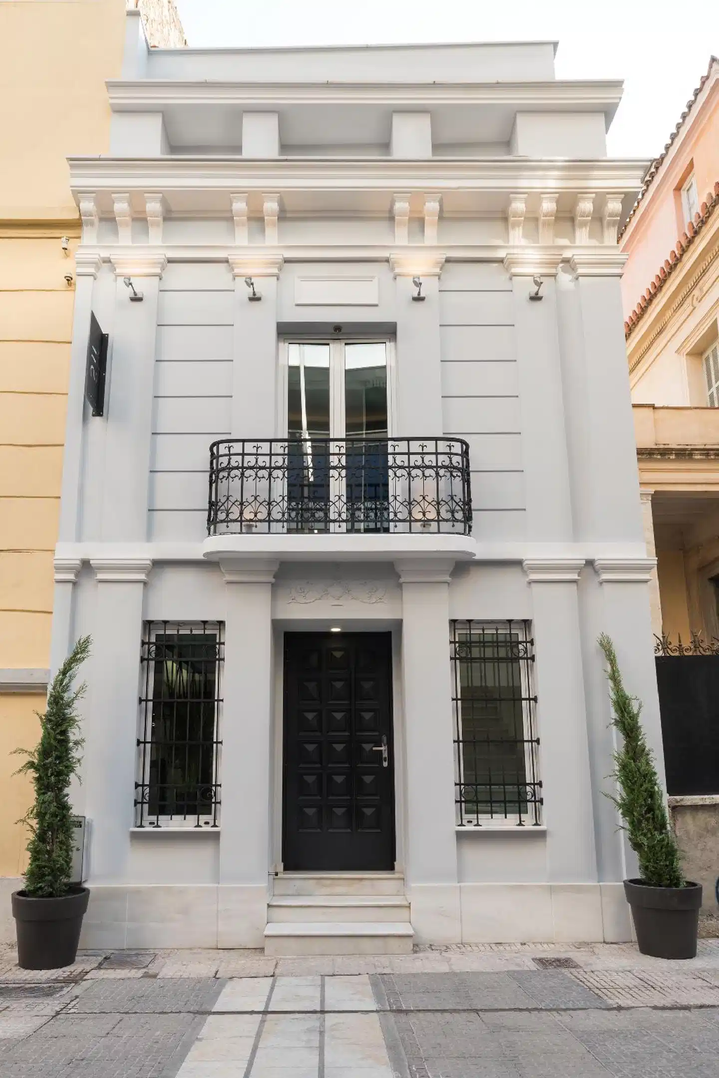 Sir Athens Aussenansicht