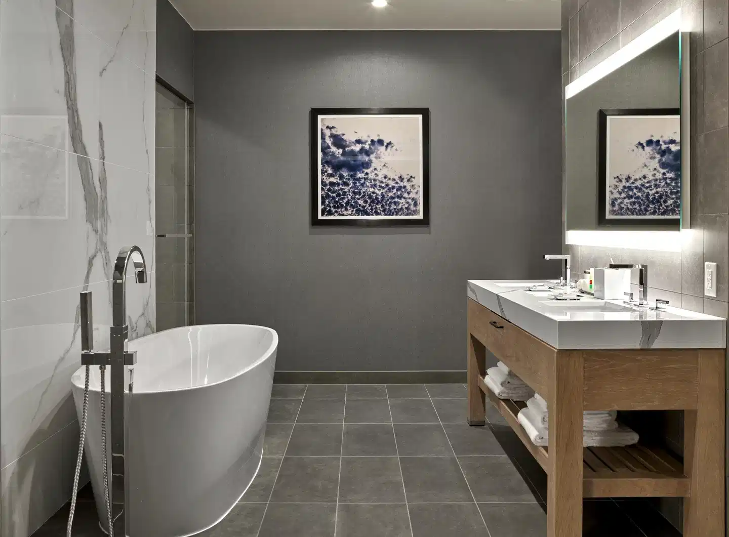 Live! by Loews - Arlington, TX Badezimmer