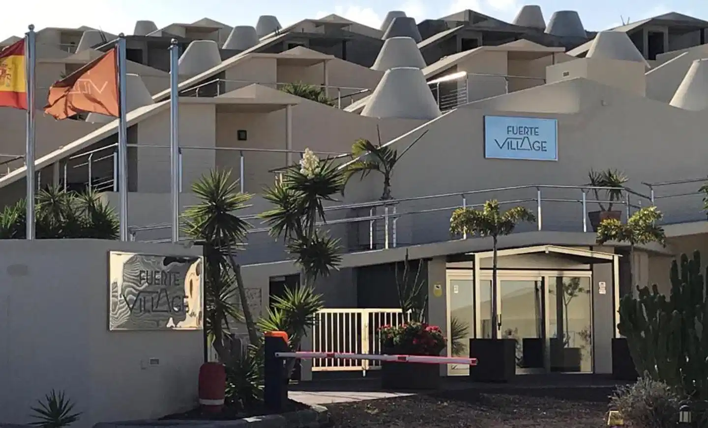 Hotel Fuerte Village Suites Aussenansicht