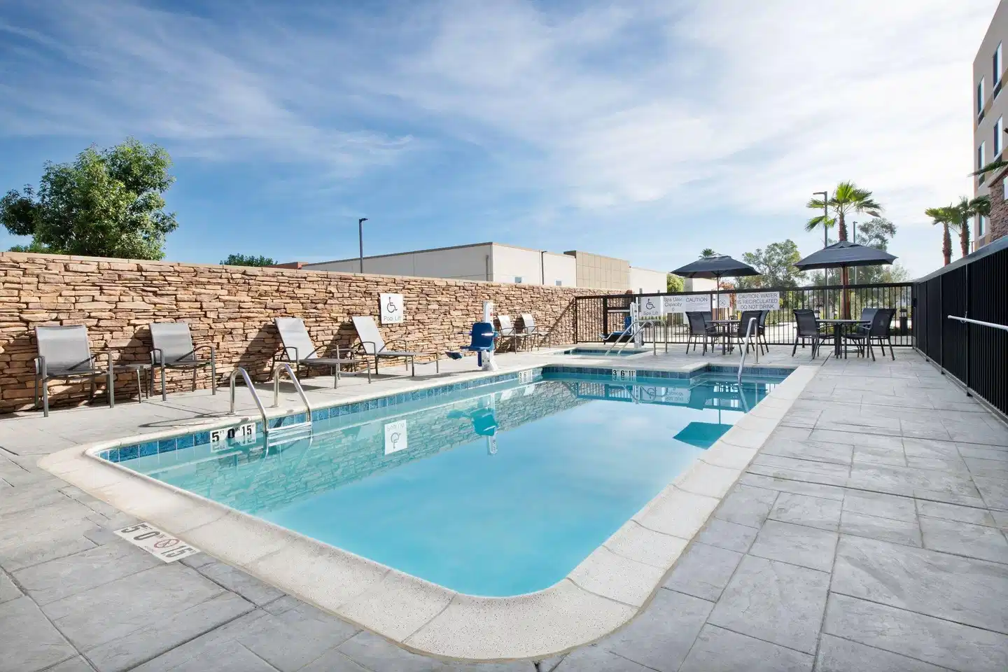 Fairfield by Marriott Inn & Suites Chino Pool