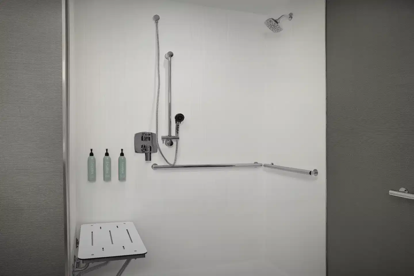 Courtyard by Marriott Antioch Pittsburg Badezimmer