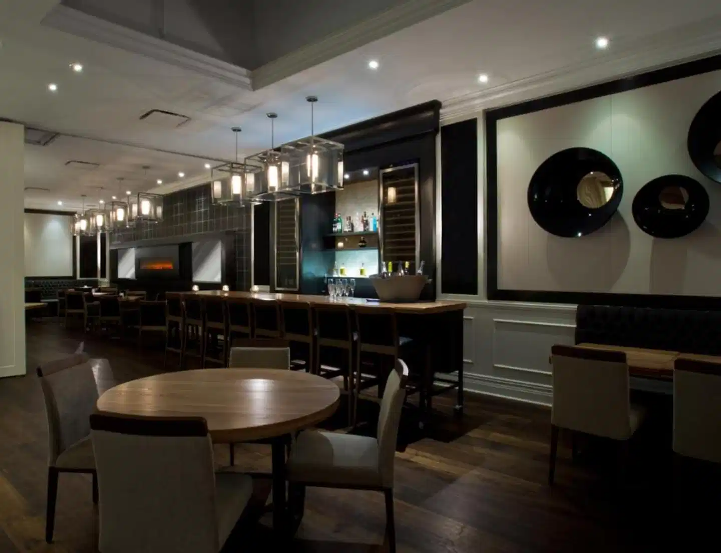 Hôtel Manoir Victoria Bar