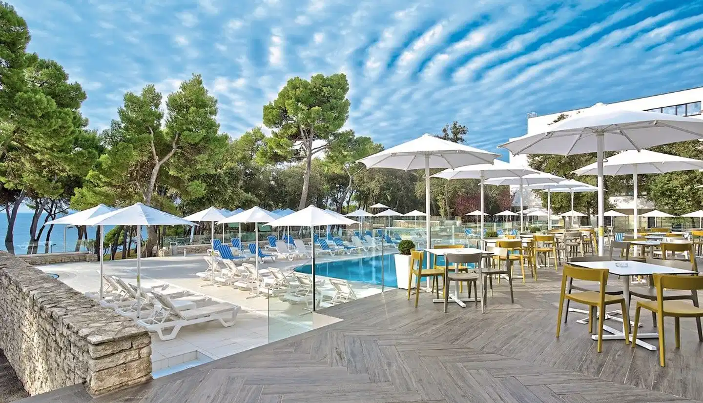 Park Plaza Arena Pool