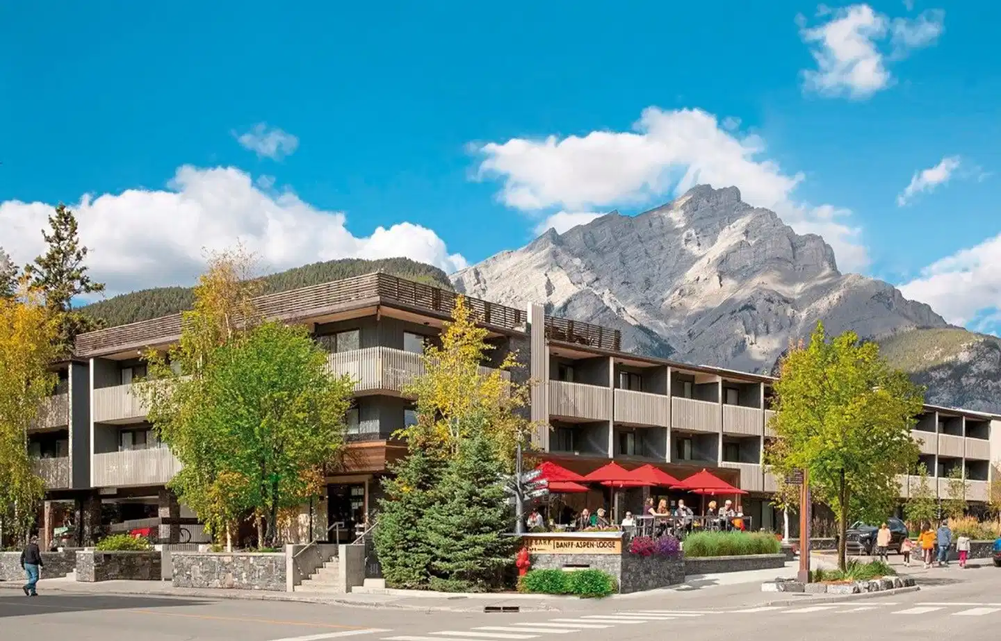 Banff Aspen Lodge Aussenansicht