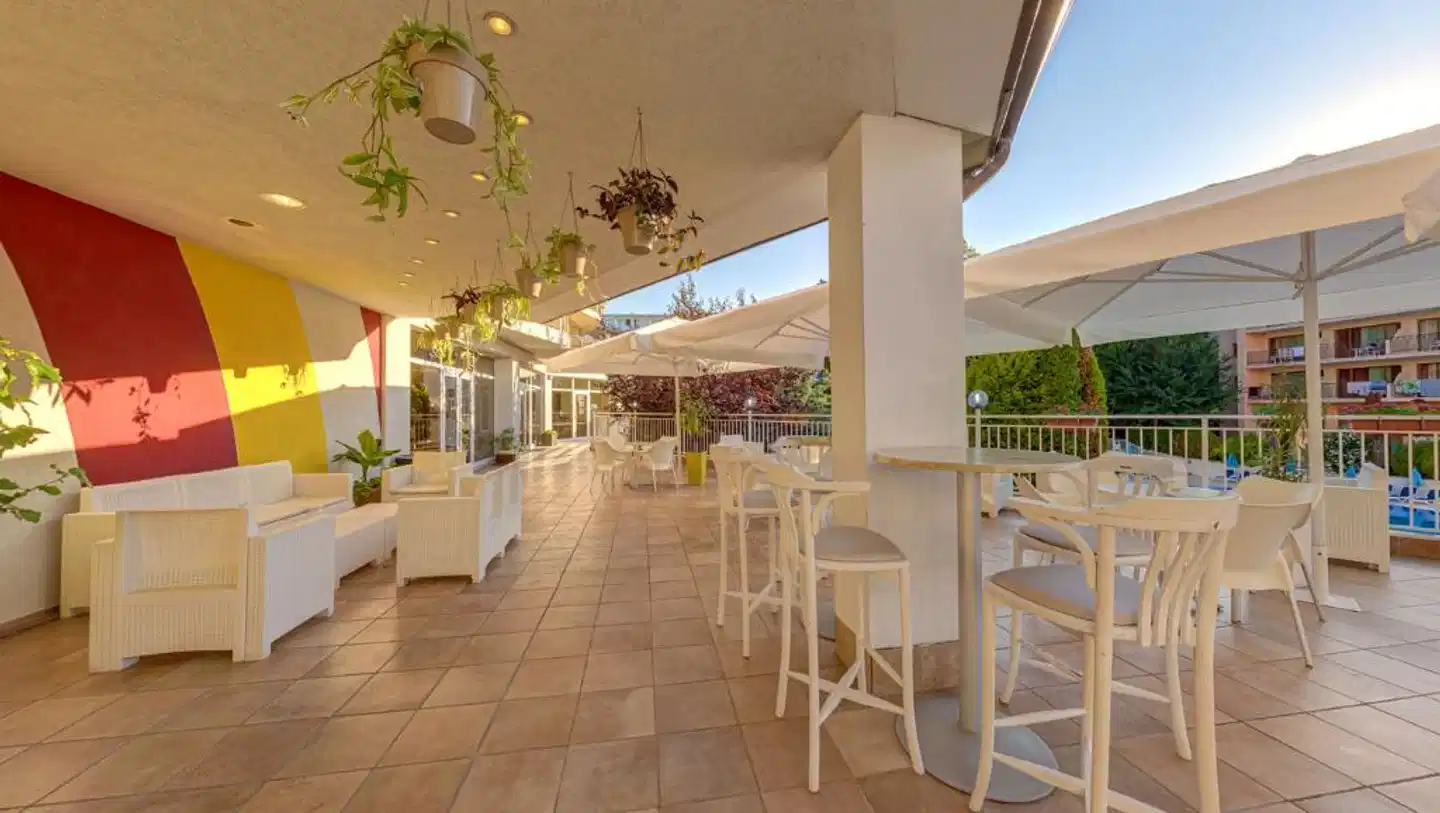 Madara Park Hotel Terrasse