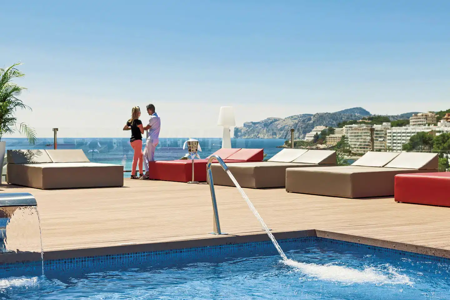 Zafiro Rey Don Jaime Pool