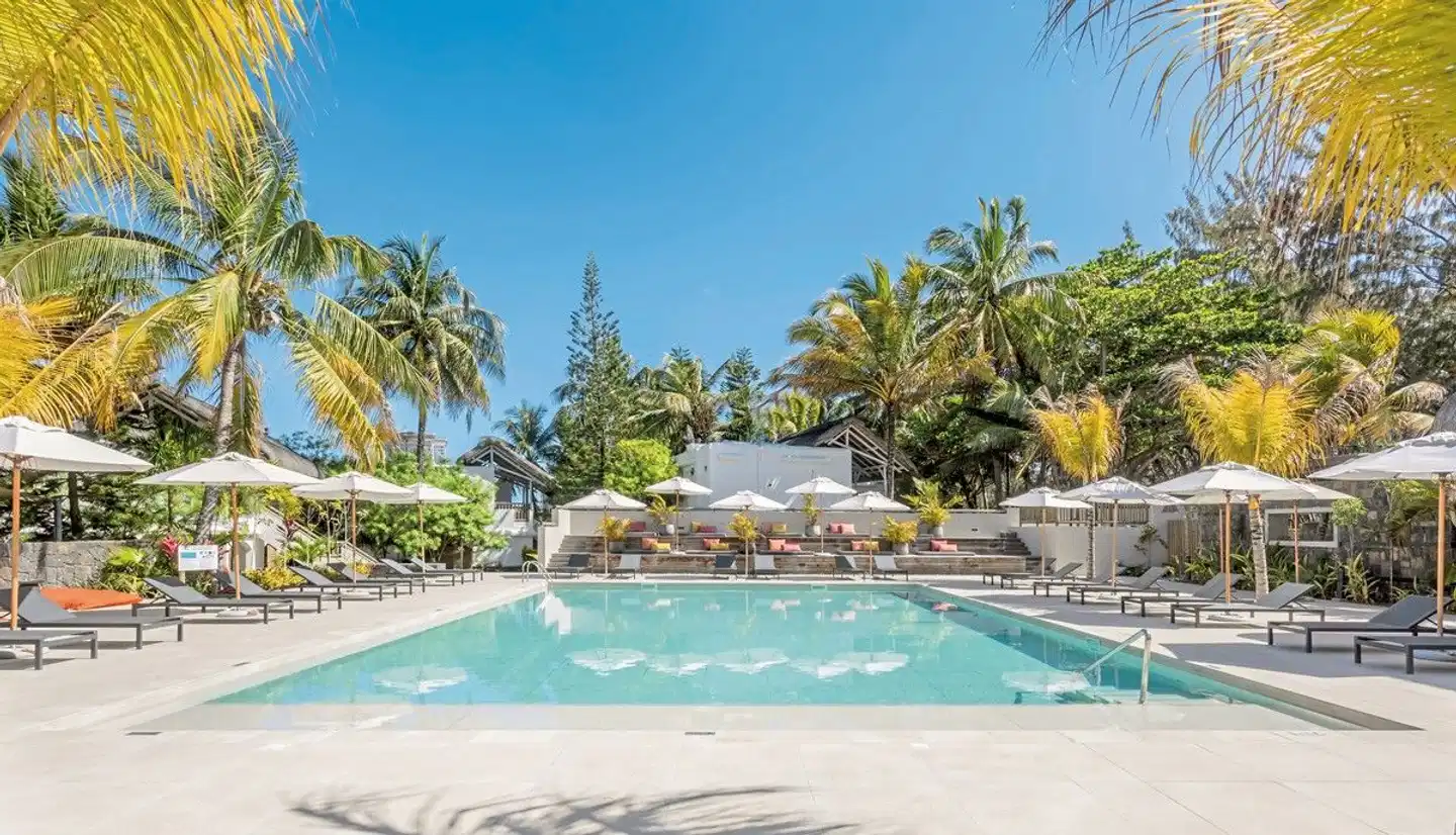 Sunrise Attitude Pool