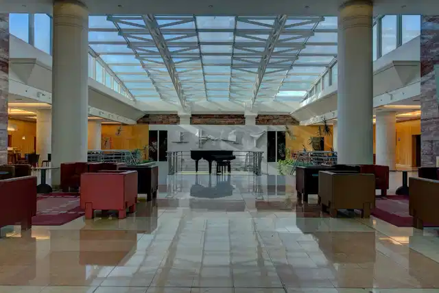 VIP Executive Entrecampos Lobby