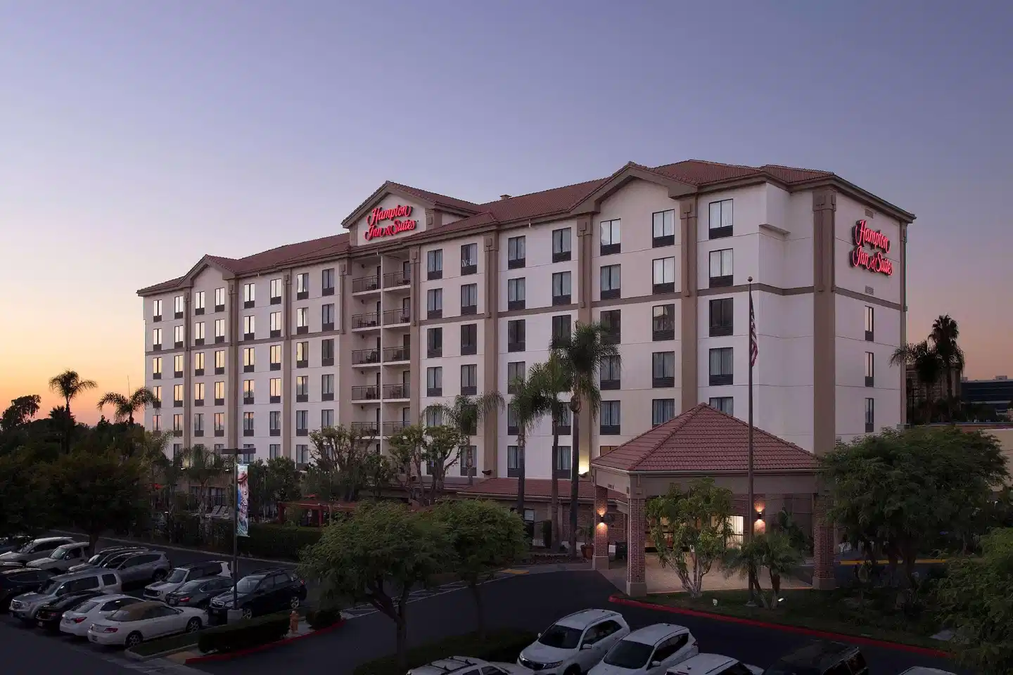 Hampton Inn & Suites Los Angeles/Anaheim-Garden Grove Aussenansicht