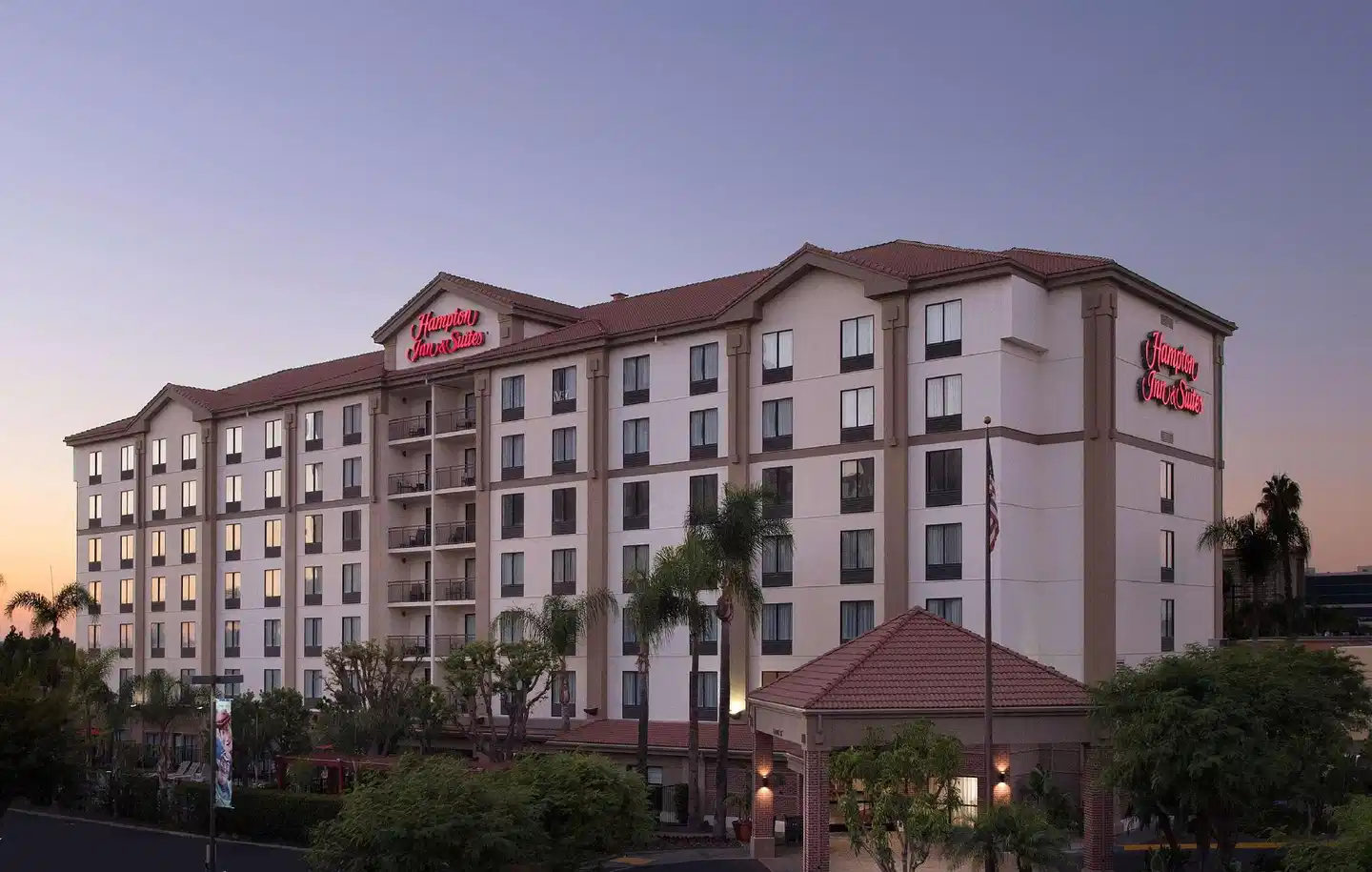 Hampton Inn & Suites Los Angeles/Anaheim-Garden Grove Aussenansicht