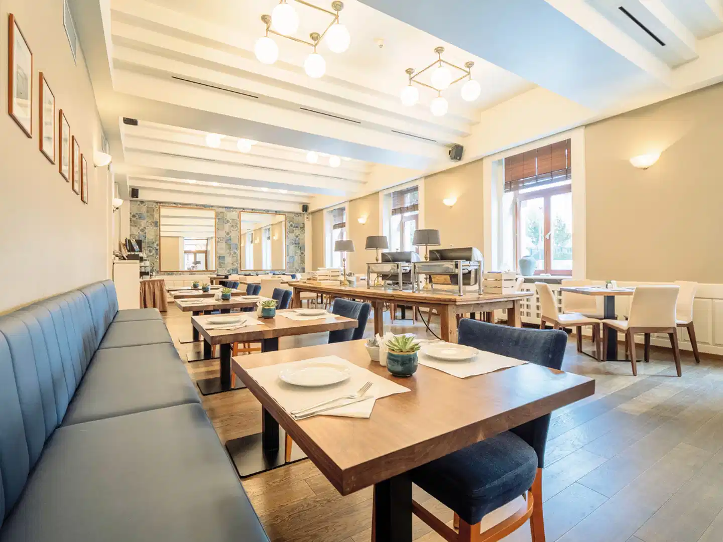 Hotel Carol Restaurant