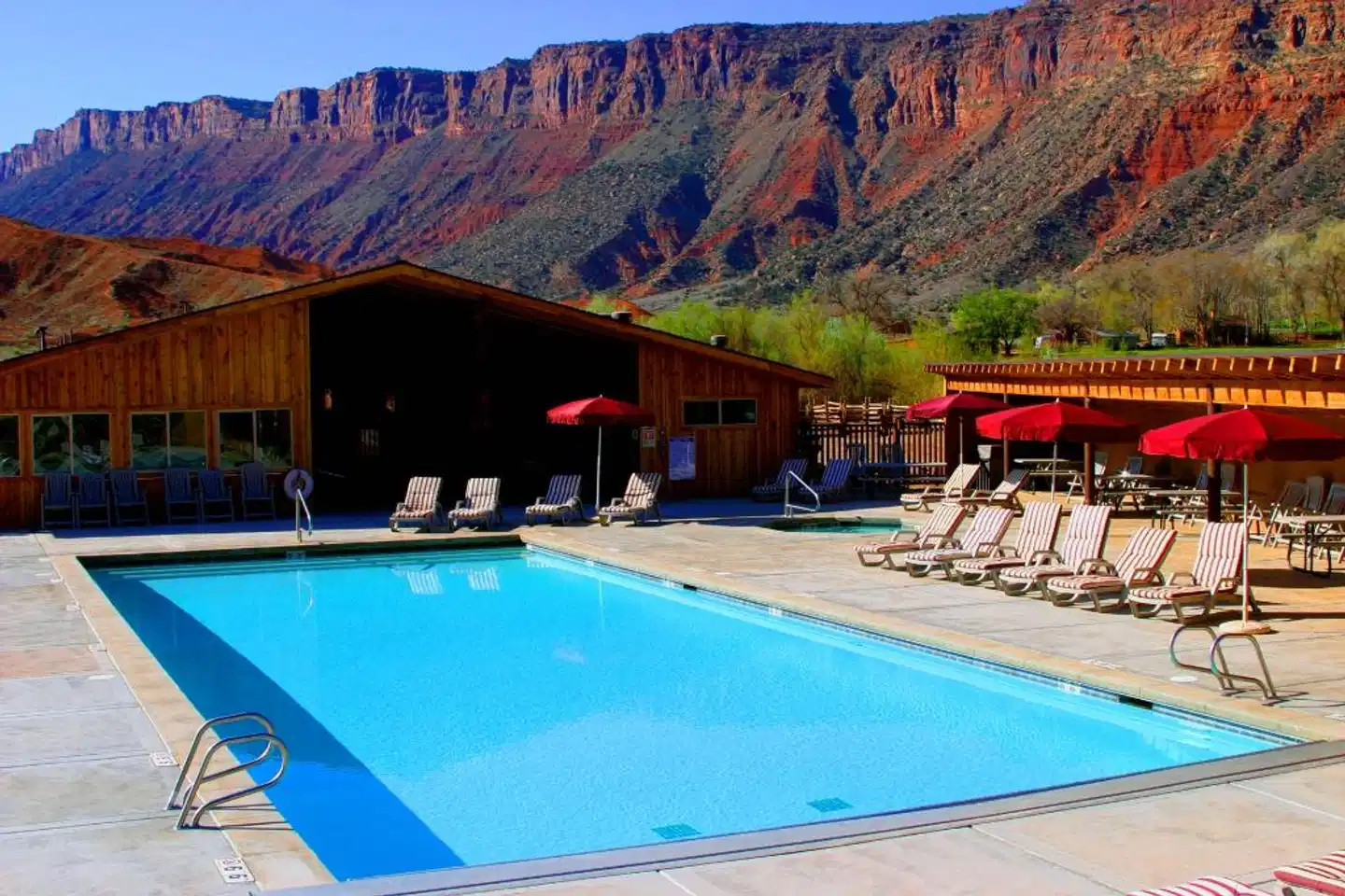 Red Cliffs Lodge Pool