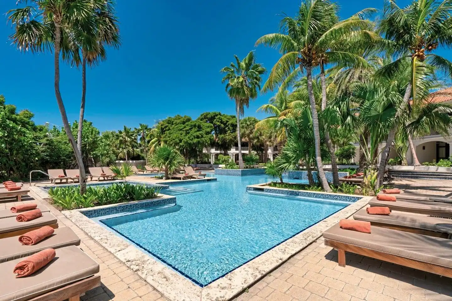 Zoëtry Curaçao Resort & Spa Pool