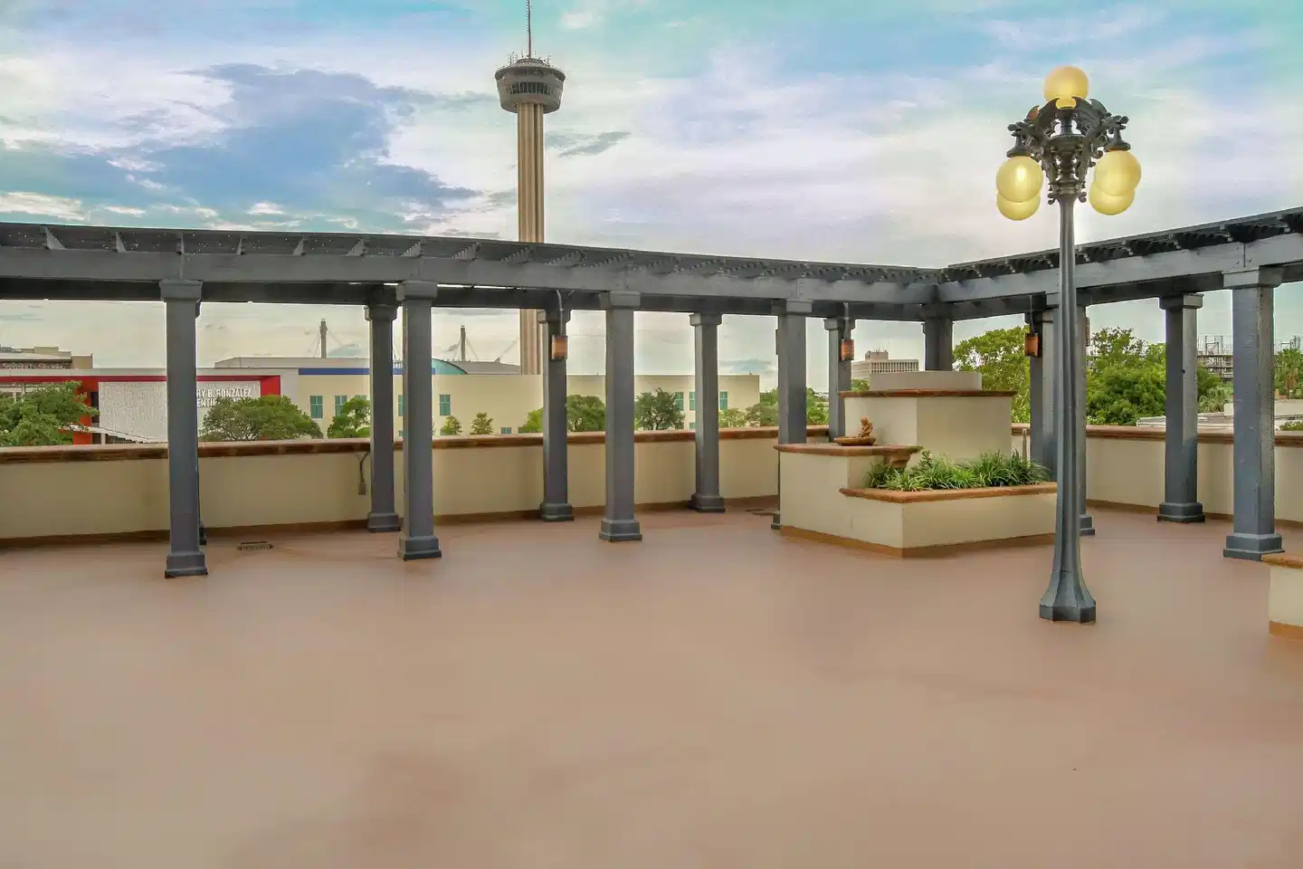 Hilton Palacio del Rio Aussenansicht