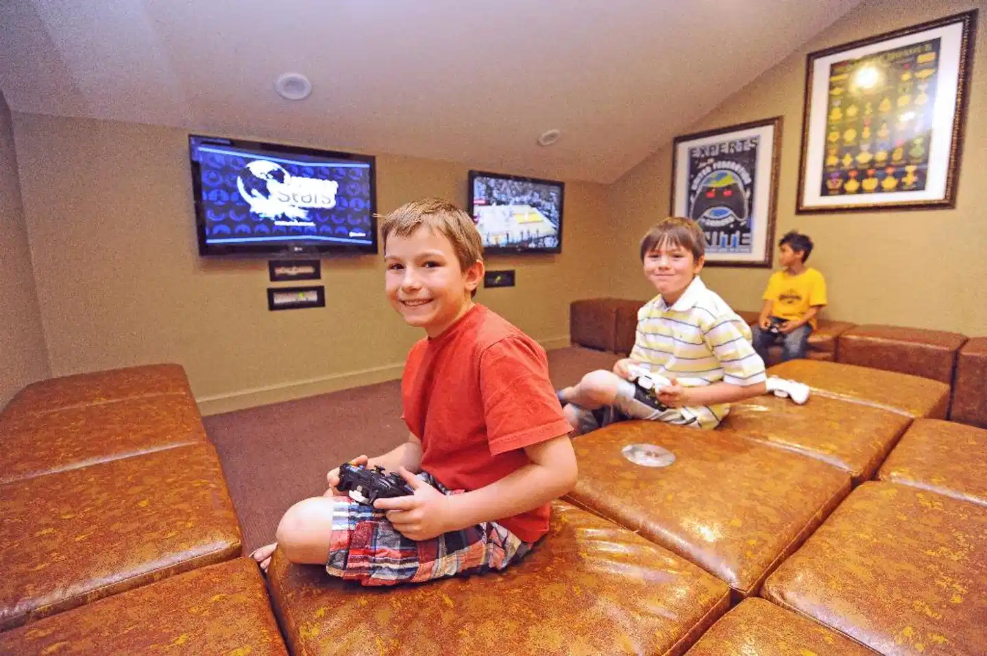 Forest Suites Resort at the Heavenly Village Personen