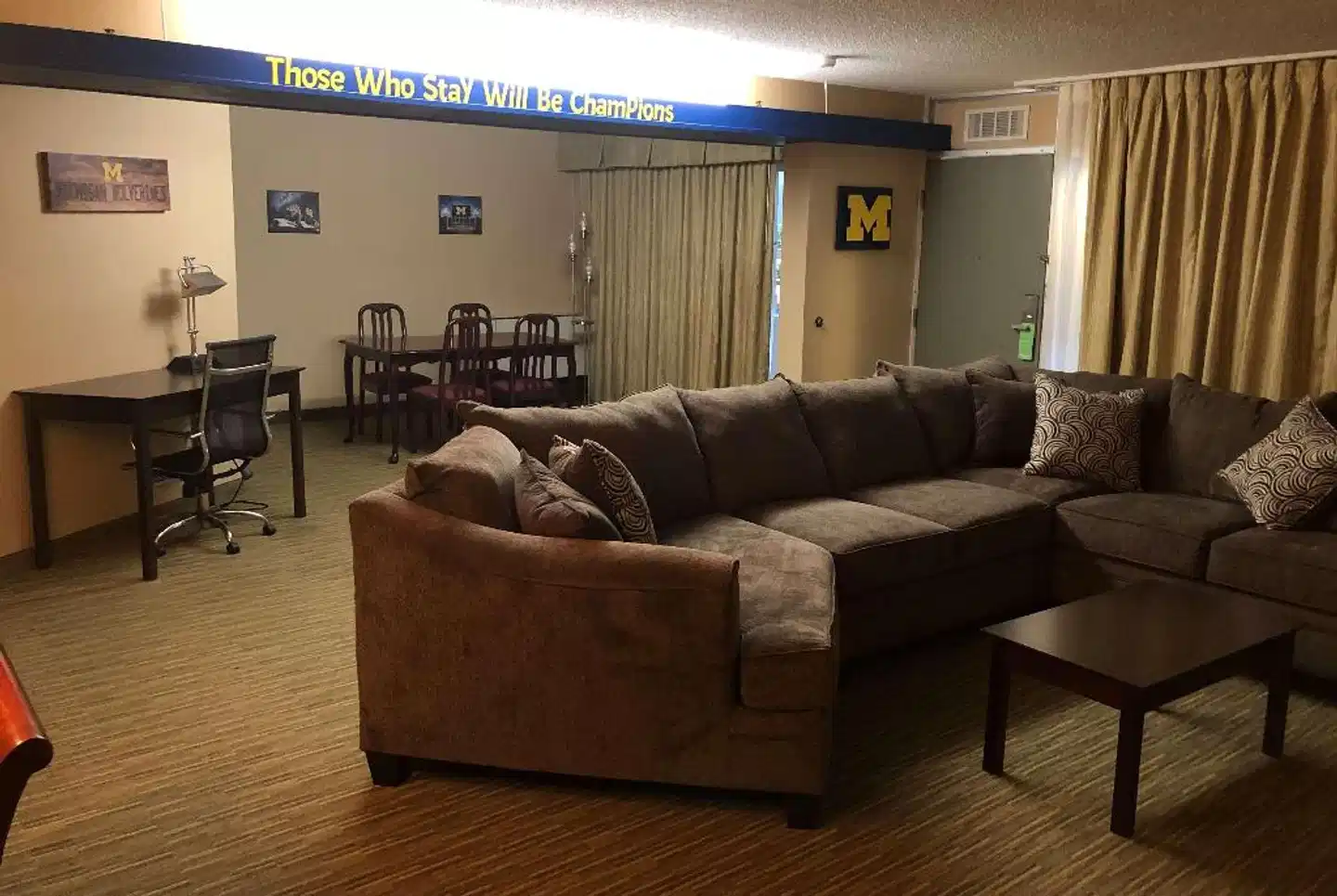 Wyndham Garden Ann Arbor Lobby