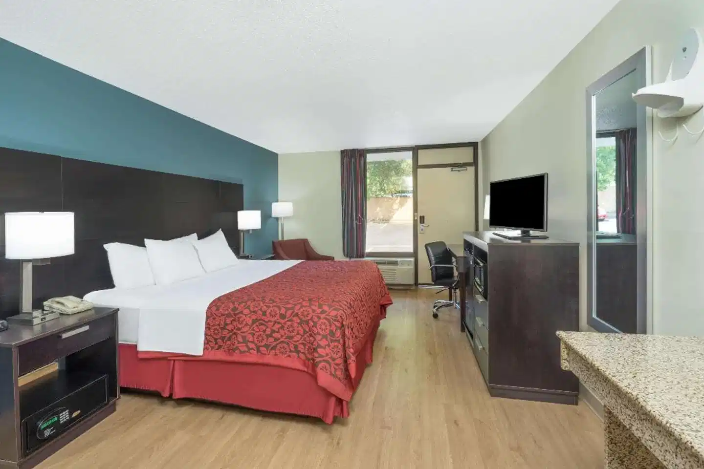 Days Inn by Wyndham Raleigh Midtown Wohnbeispiel