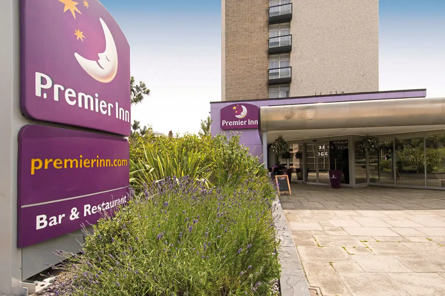 Premier Inn London Putney Bridge Hotel Aussenansicht