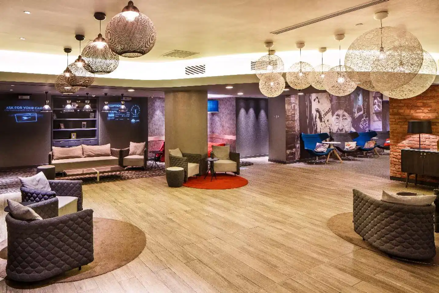 ibis London City - Shoreditch Lobby