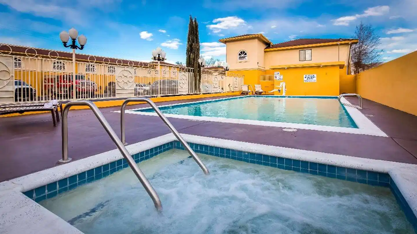 Best Western Bishop Lodge Pool