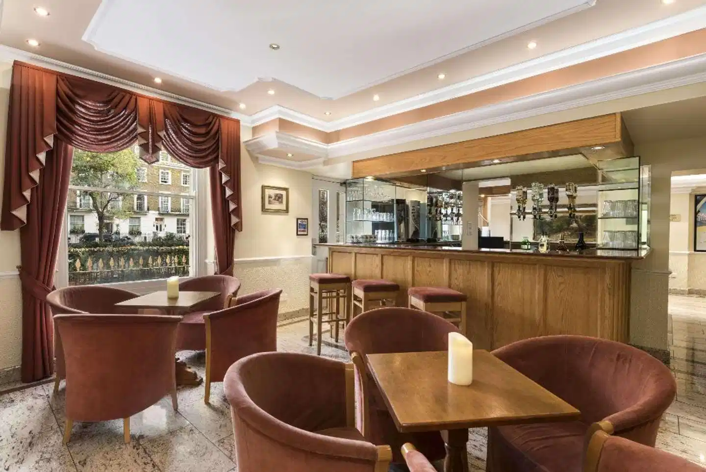 Days Inn by Wyndham London Hyde Park Bar